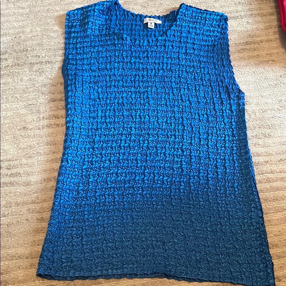 Blue Textured Sleeveless Top